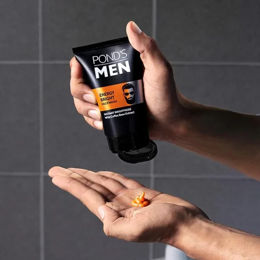 Pond's Men Energy Bright Anti - Dullness Facewash With Coffee Bean 100 gm